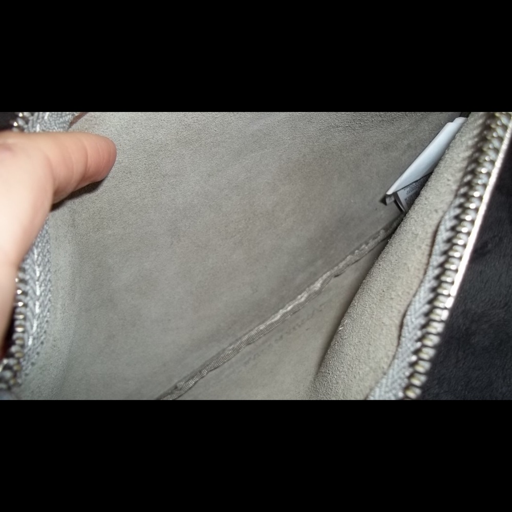 Clutch - Picture 3 of 3